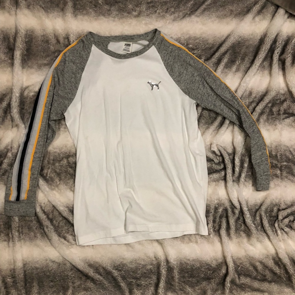 VS long sleeve t with sequin logo